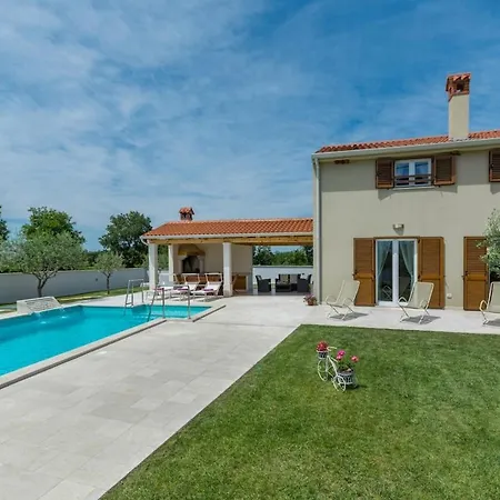 Casa فيلة *